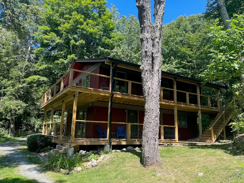 Cozy Sugar Shack in Banner Elk - Image 1