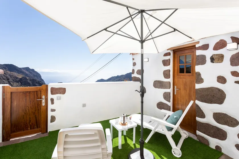 HomeLike Nature Carrizales och Masca House & Wifi - Image 1