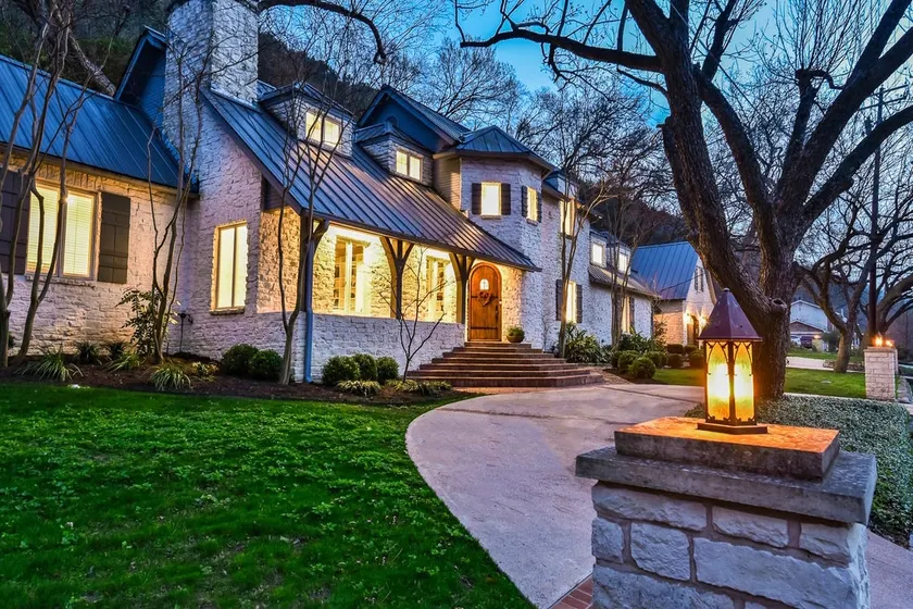 Luxury Lake Austin: pool, hot tub & boat dock - Image 1