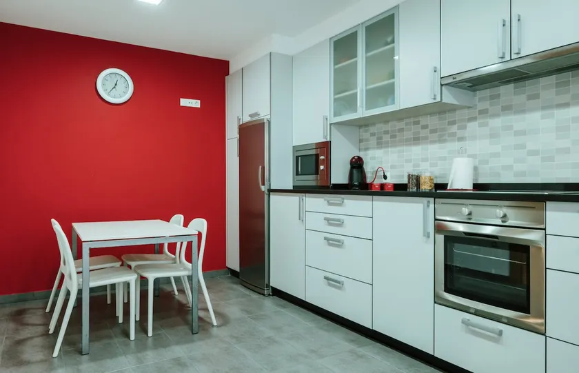 New apartment next to the beach - Image 1