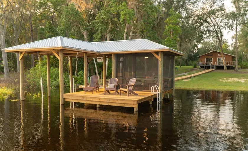 Private Lakefront, Large Dock, Pet Friendly, Wi-Fi - Image 1
