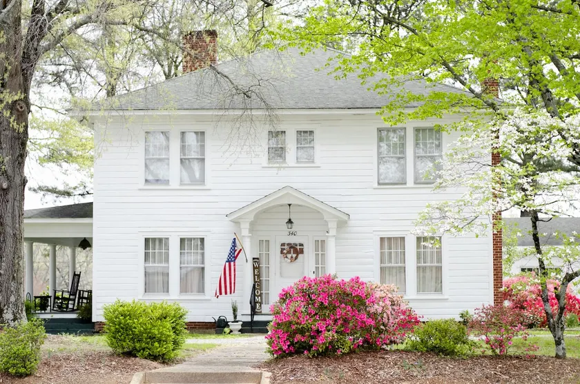 The Hunt House B & B - Image 1