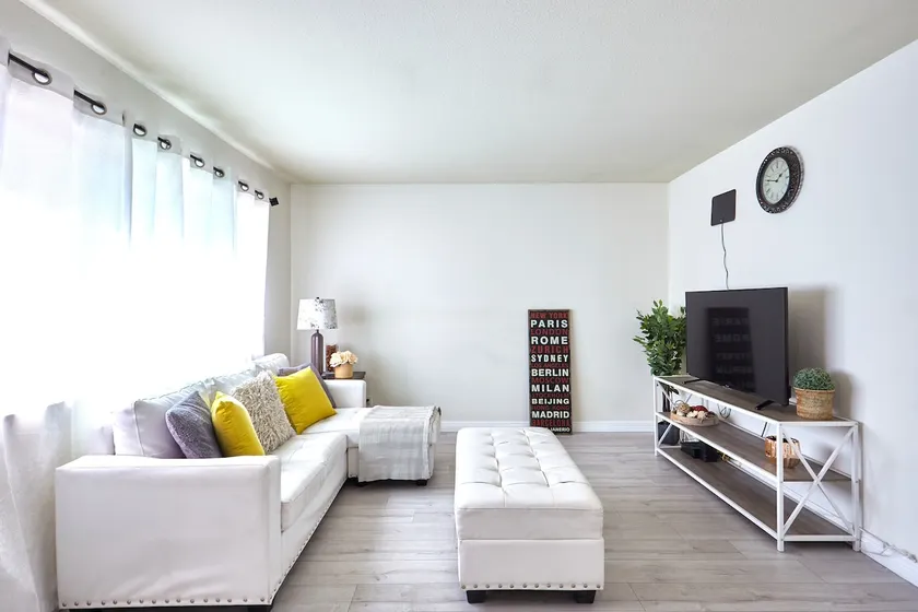 Beautiful 2bd/2bath private house, 3 miles to LAX - Image 1