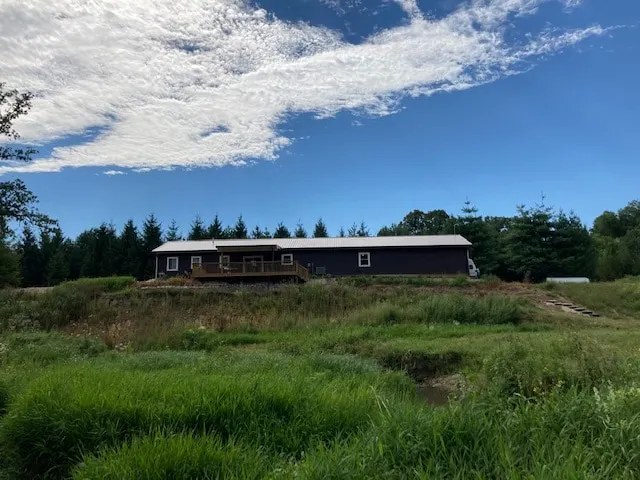 Silver Creek Home, deck w woods and creek setting - Image 1