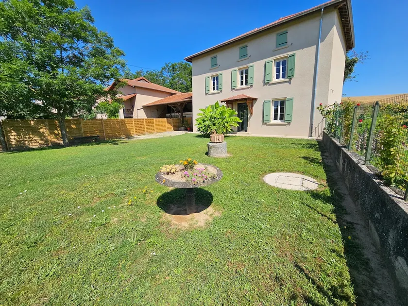 The Rose Cottage - Image 1