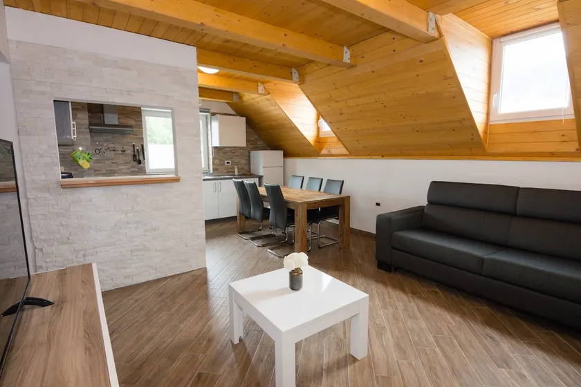 DUPLEX APARTMENT 75m2 - Image 1