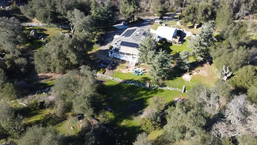 Family Retreat, Game Room, Hiking, Hot Tub - Image 1