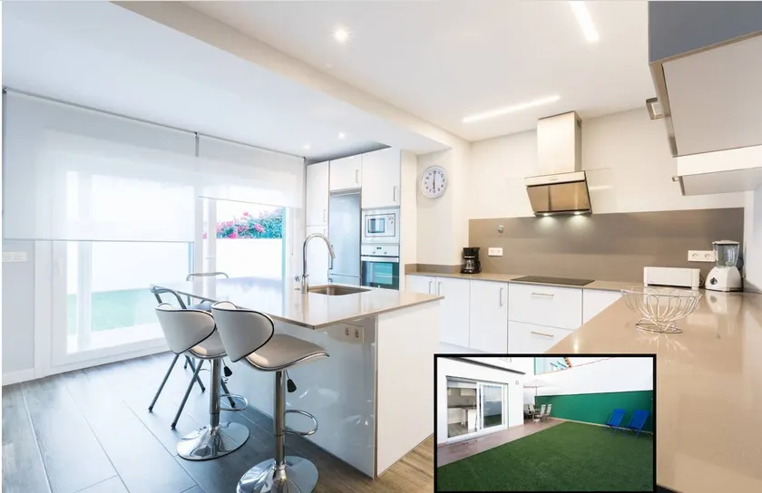 Townhouse in the city- large backyard - Image 1