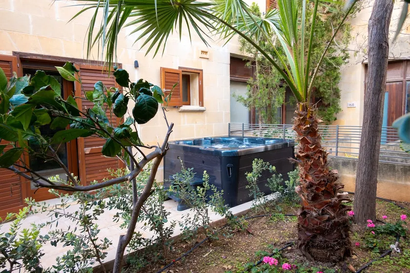 GetawayNpetto Holiday Home - Image 1