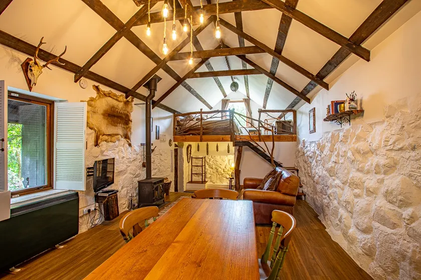 Two Stags Cottage - Image 1