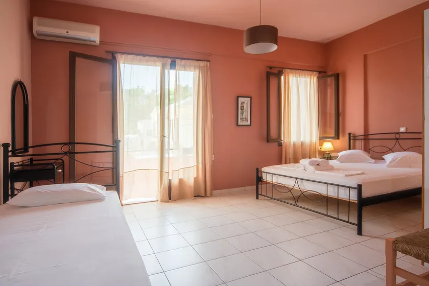 Renovated apt. over the Bakery - Image 1