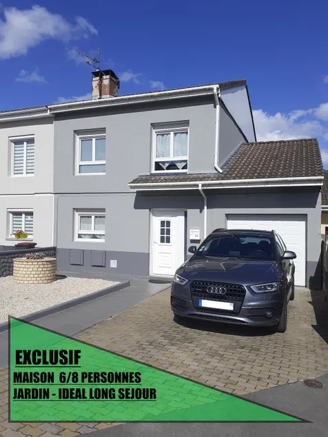 Exclusive Ideal house for long stay with private parking - Image 1