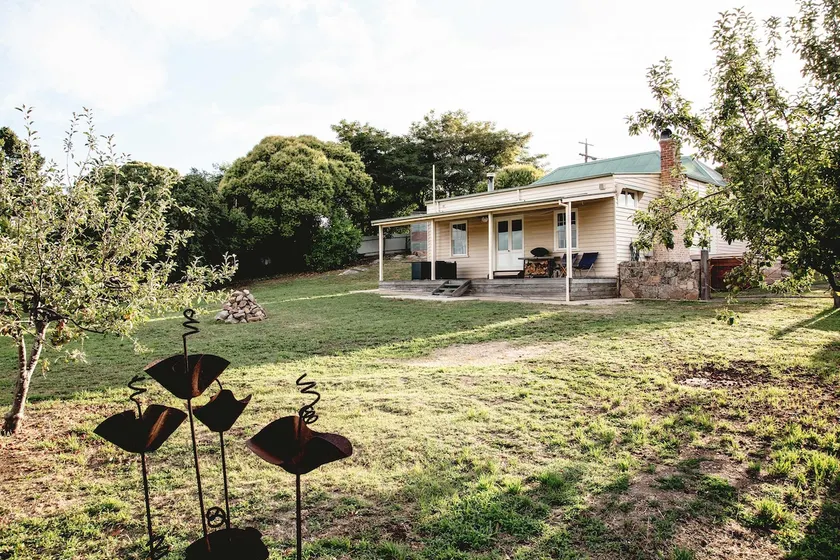Beechworth Waterfall Cottage  - Image 1