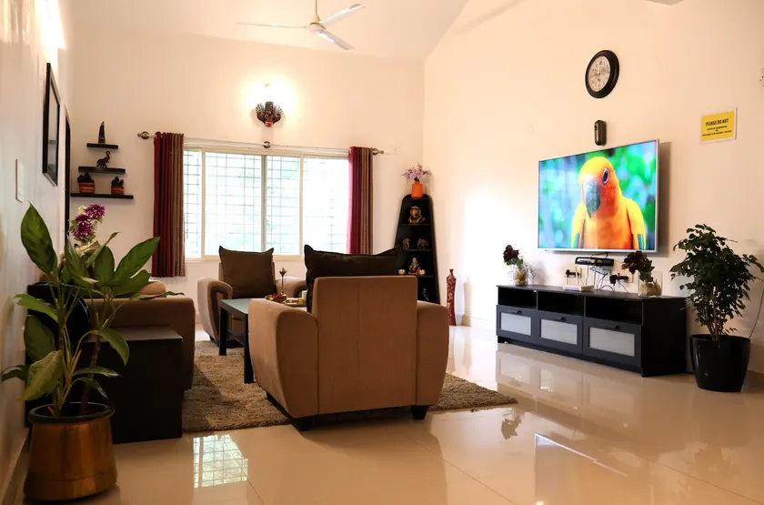 SmartStay - Spacious Duplex Penthouse BLR Central - Image 1