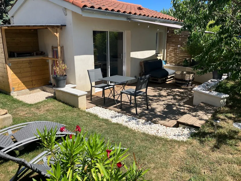 ”BamBou” gite with pool - Image 1