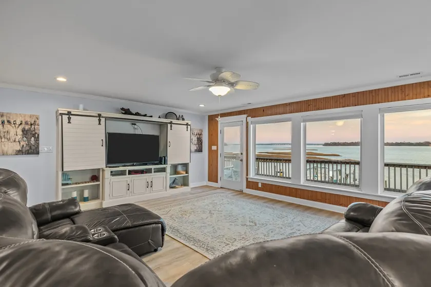 Historic Swansboro ”Seaside Bliss” - Image 1