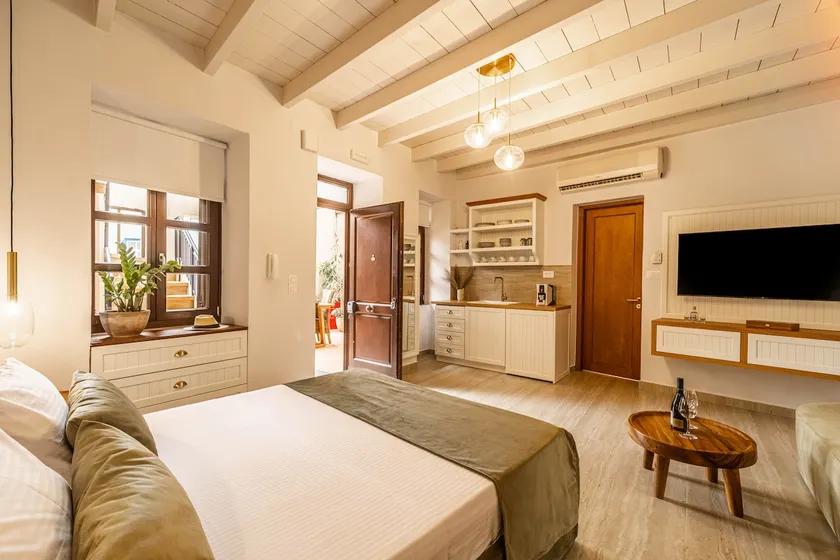 Lithinon Suites | 1st floor - Image 1