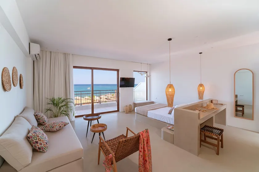 Kohili Suite Stegna Beach - Image 1