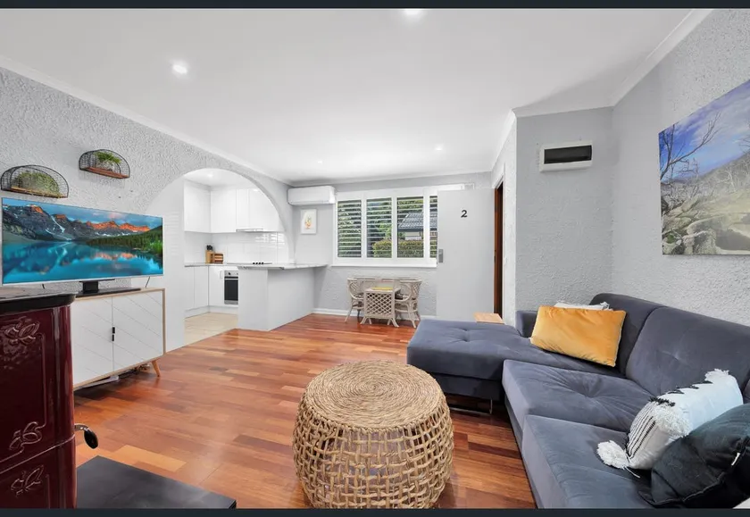 2BDR Holiday Flat near Bright-Entire Place - Image 1