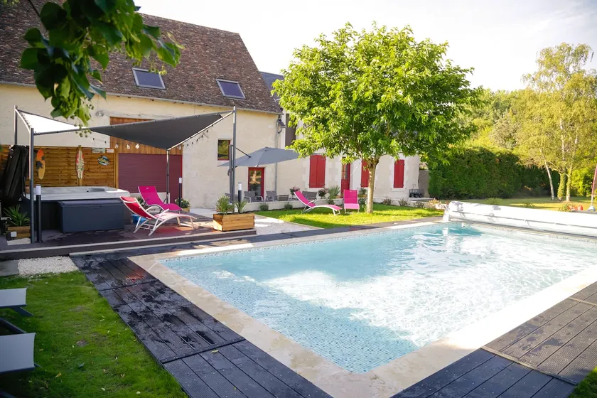 Enestående langhus med avanceret jacuzzi i hjertet af Loire-dalen - Image 1