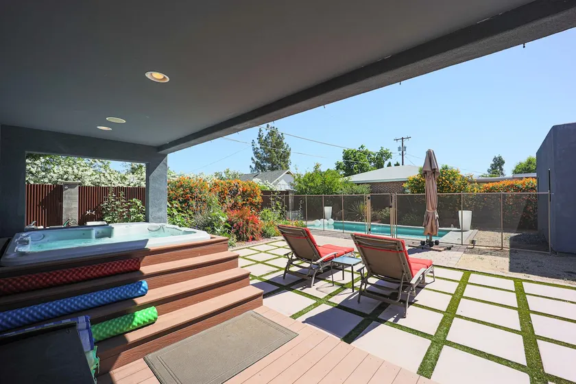 Zen guest house Biltmore/Arcadia, king bed & pool - Image 1