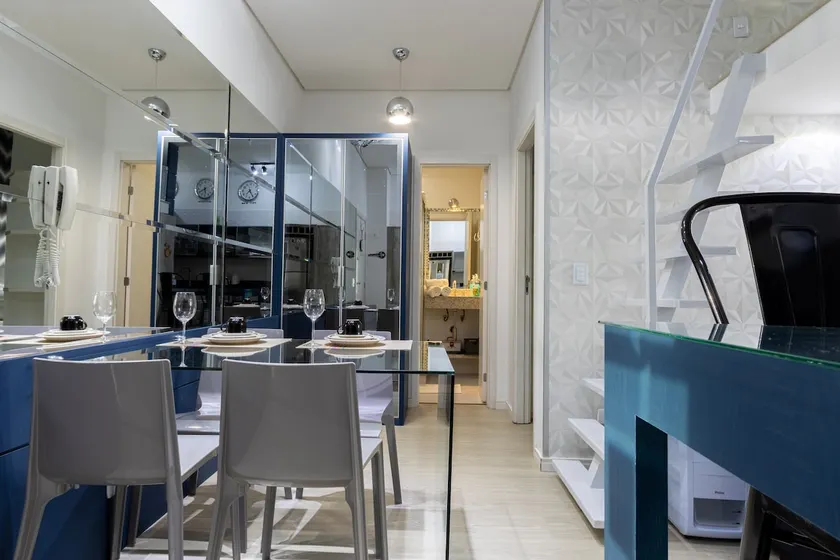 Luxurious apartment with garage - Image 1