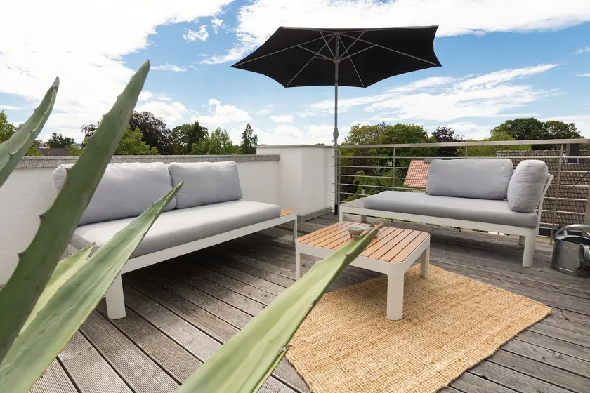 * Chic old building apartment with roof terrace * - Image 1