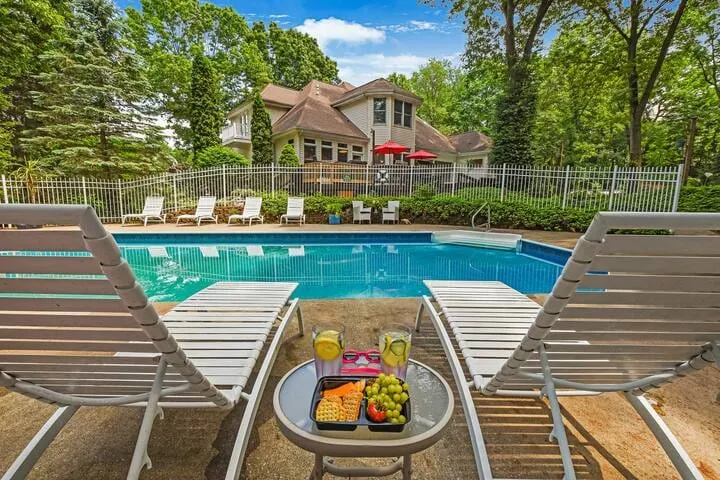 HotTub/BBQ/FirePit • GameRoom • MovieTheater&more! - Image 1