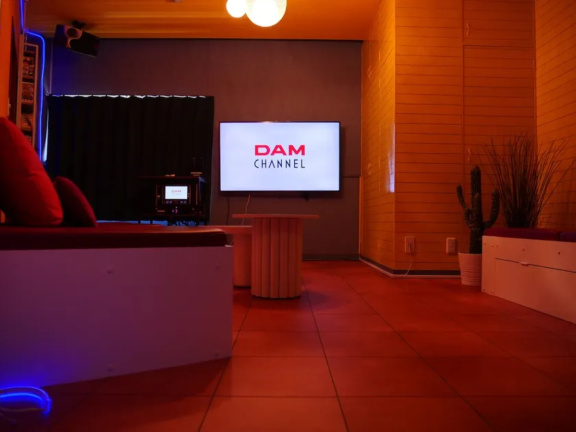 Nippori Playhouse, 200 square meters | Karaoke | Darts | Spacious kitchen | Accommodates 30+ people - Image 1