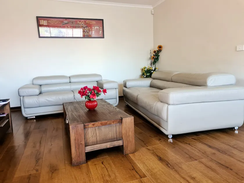 Clayton Living Town House at Monash Doorstep - Image 1