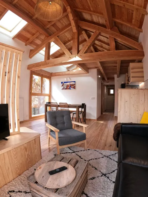 Small Mountain Chalet with Terrace - Image 1