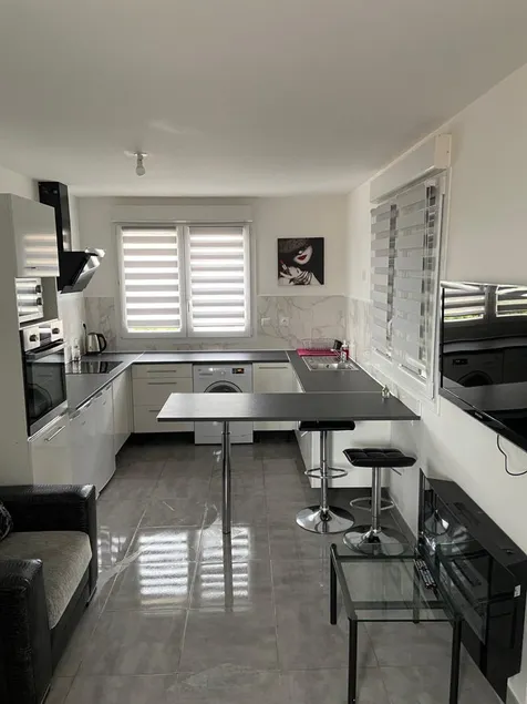 Comfortable apartment - Image 1