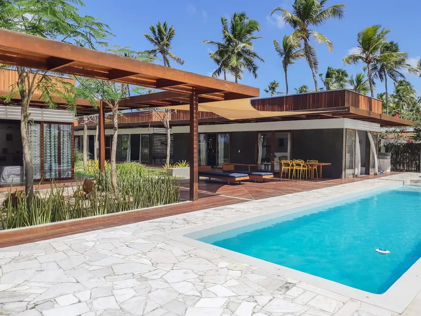 Villa Kaze: 4 Bedrooms, Pool, Barbecue, Joy - Image 1