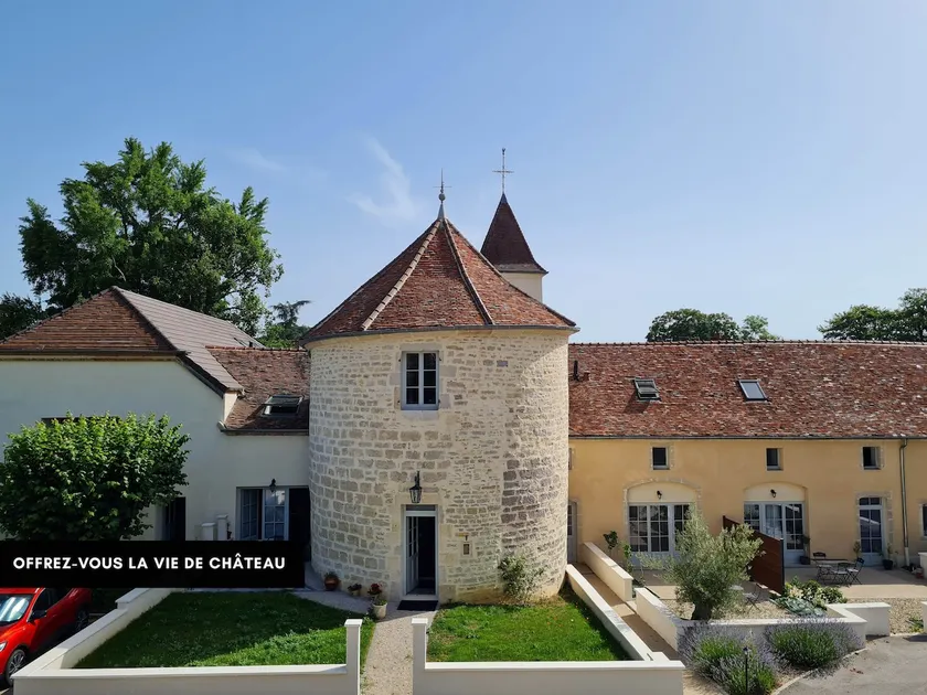 Loft: The LACUZON Tower - Image 1
