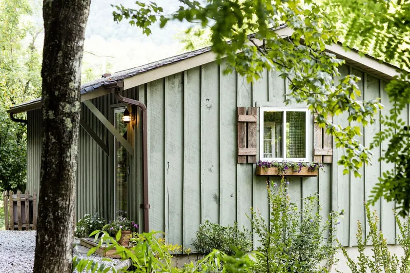 Enchanted Escape Mtn cottage/quaint farm/breakfast - Image 1