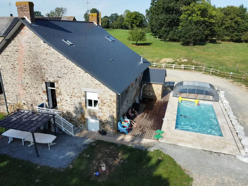 Character cottage with private pool - Image 1
