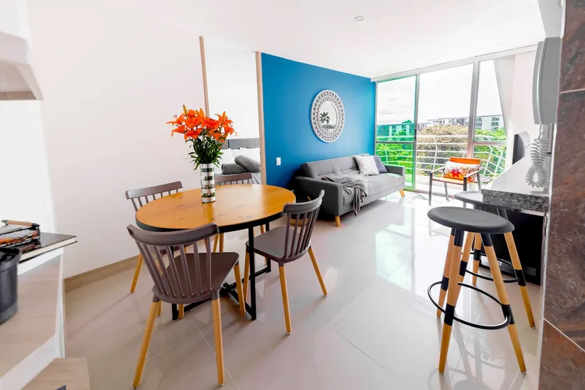 Apartment 2H: Comfort, Amenities and TOP Location - Image 1