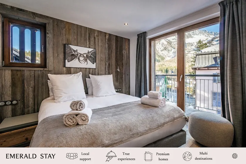 DOUKA - Upscale chalet with sauna and hot tub - Image 1