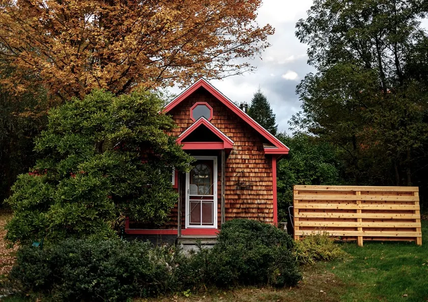 Adorable Country Cabin with Hot Tub - Image 1