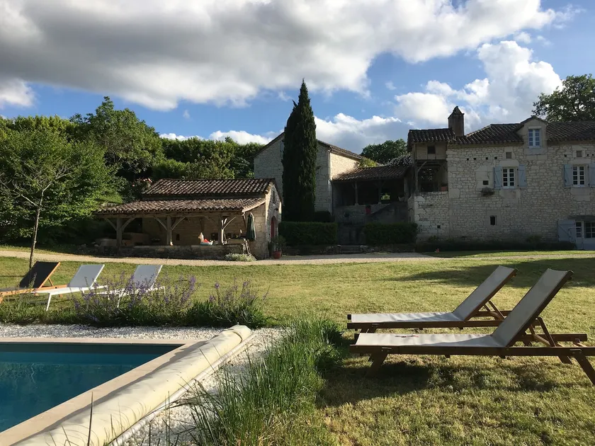 Luxury property 4* heated pool, air conditioning - Image 1