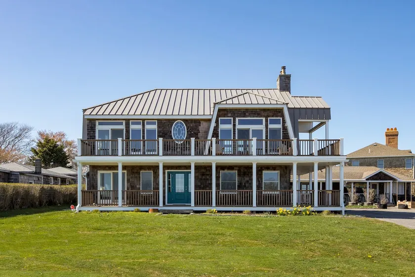 Beach Front House - Image 1