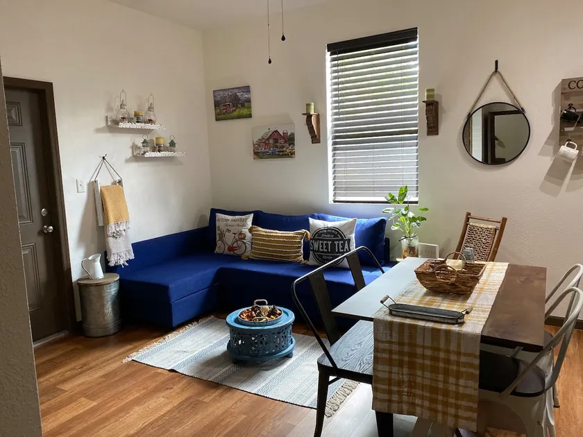 Keys Porch Experience New and Beautiful Unit 1 - Image 1