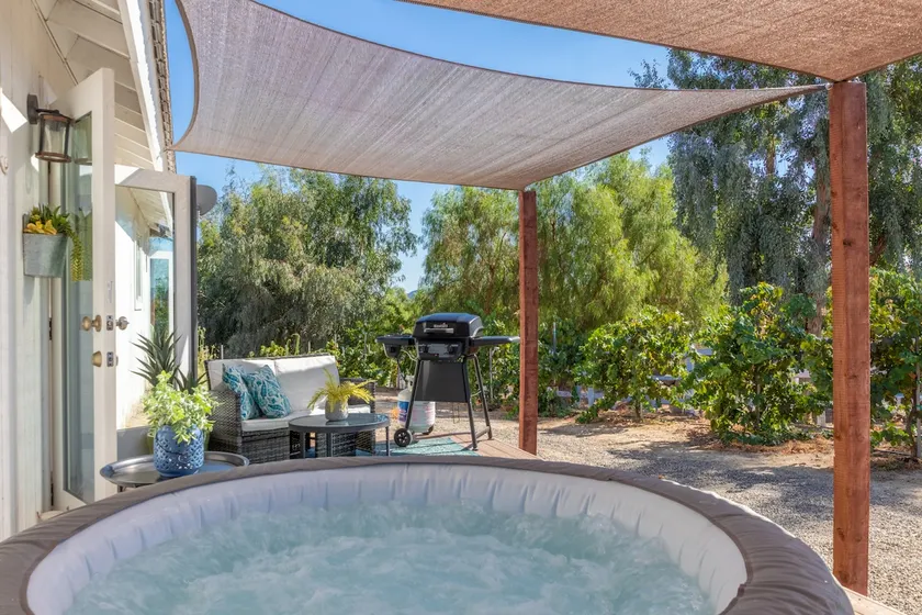 Hot Tub🍇Vineyard Estate 🍇Wine Country - Image 1