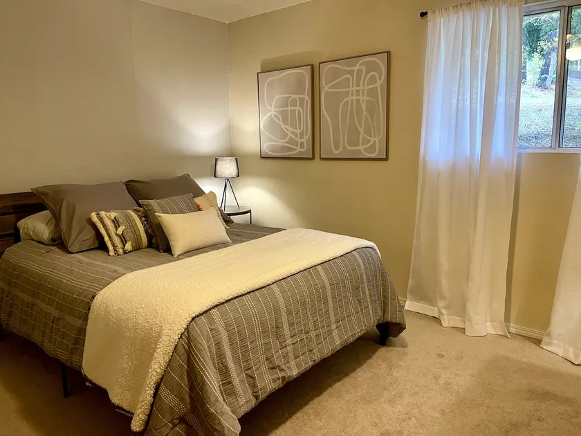 Wine Country Cottage Minutes from Downtown - Image 1