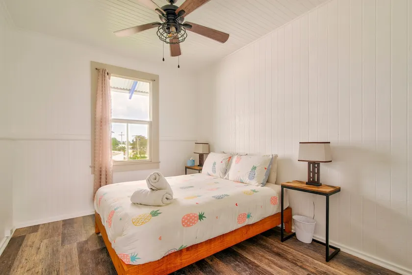 NEW - Pineapple Loft - Entire House Downtown Hilo with AC - Image 1