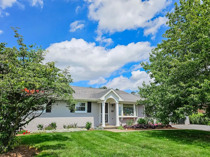 Farmland Ridge Home near Intercourse, PA - Image 1