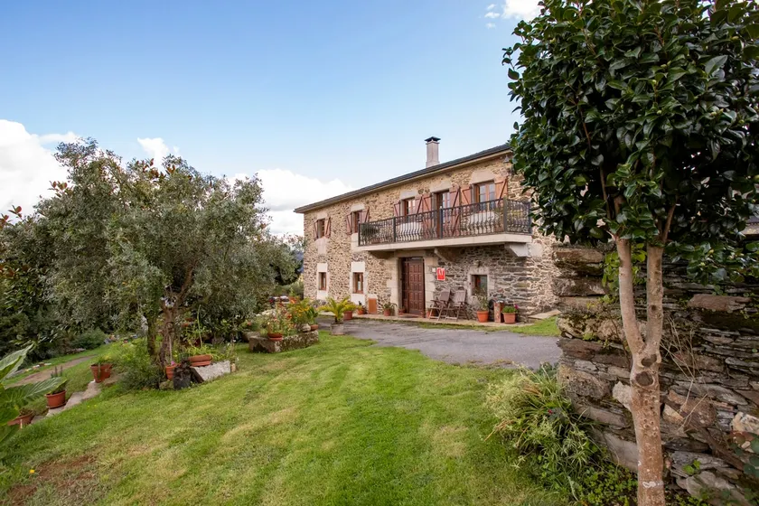Rural Apt. for 6 Vieiro Verde 1 Lux with wifi and Garden - Image 1