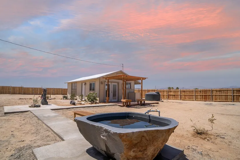 *Private Hot Springs* Olive Cabin Family Friendly - Image 1