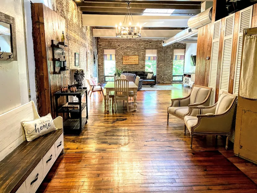 Salt & Iron Loft - The Heart of Uptown Columbus - Image 1