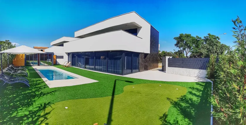 Villa Aurus - Image 1